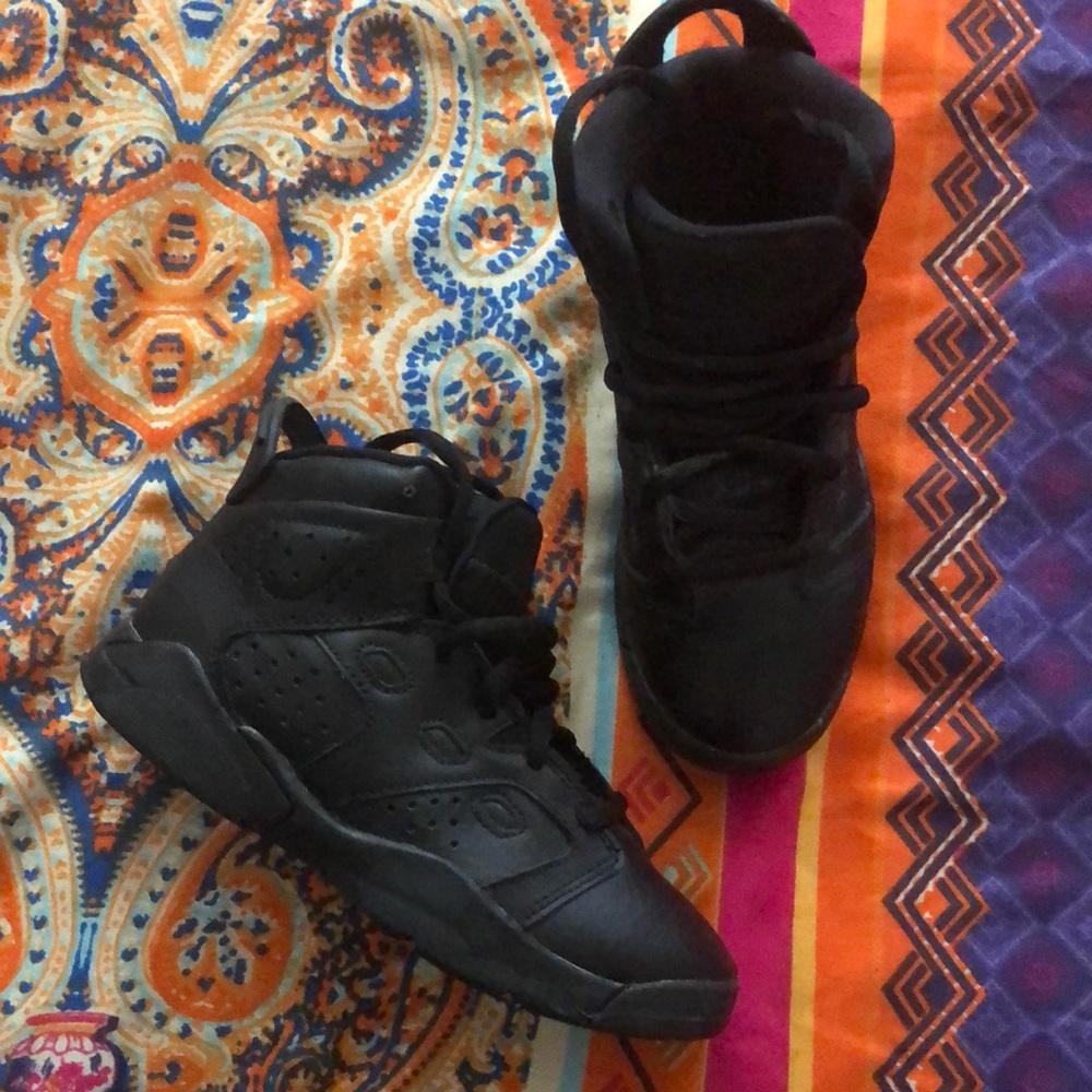 Jordan 6 “Triple Black”